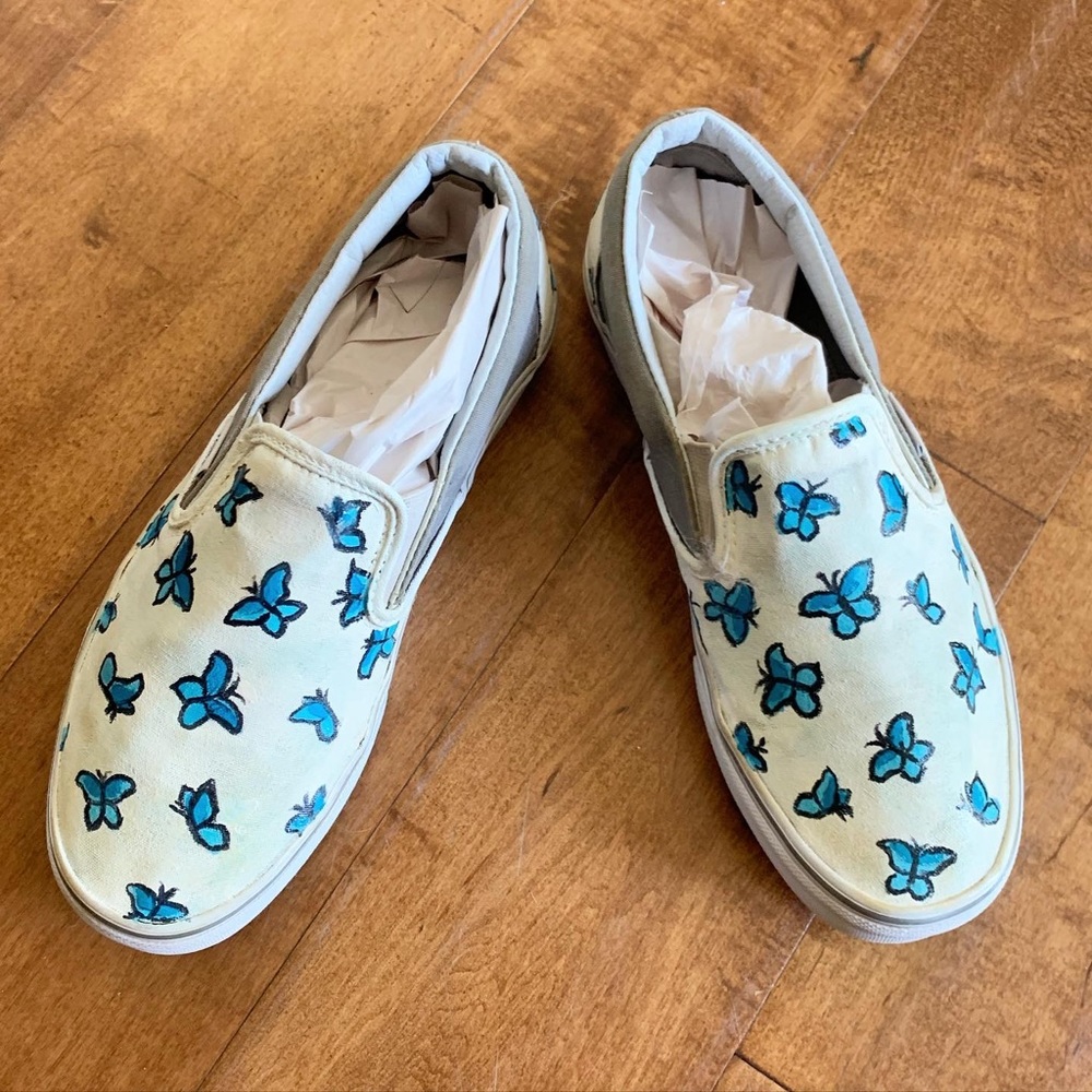 Custom hand-painted butterfly Vans!🦋